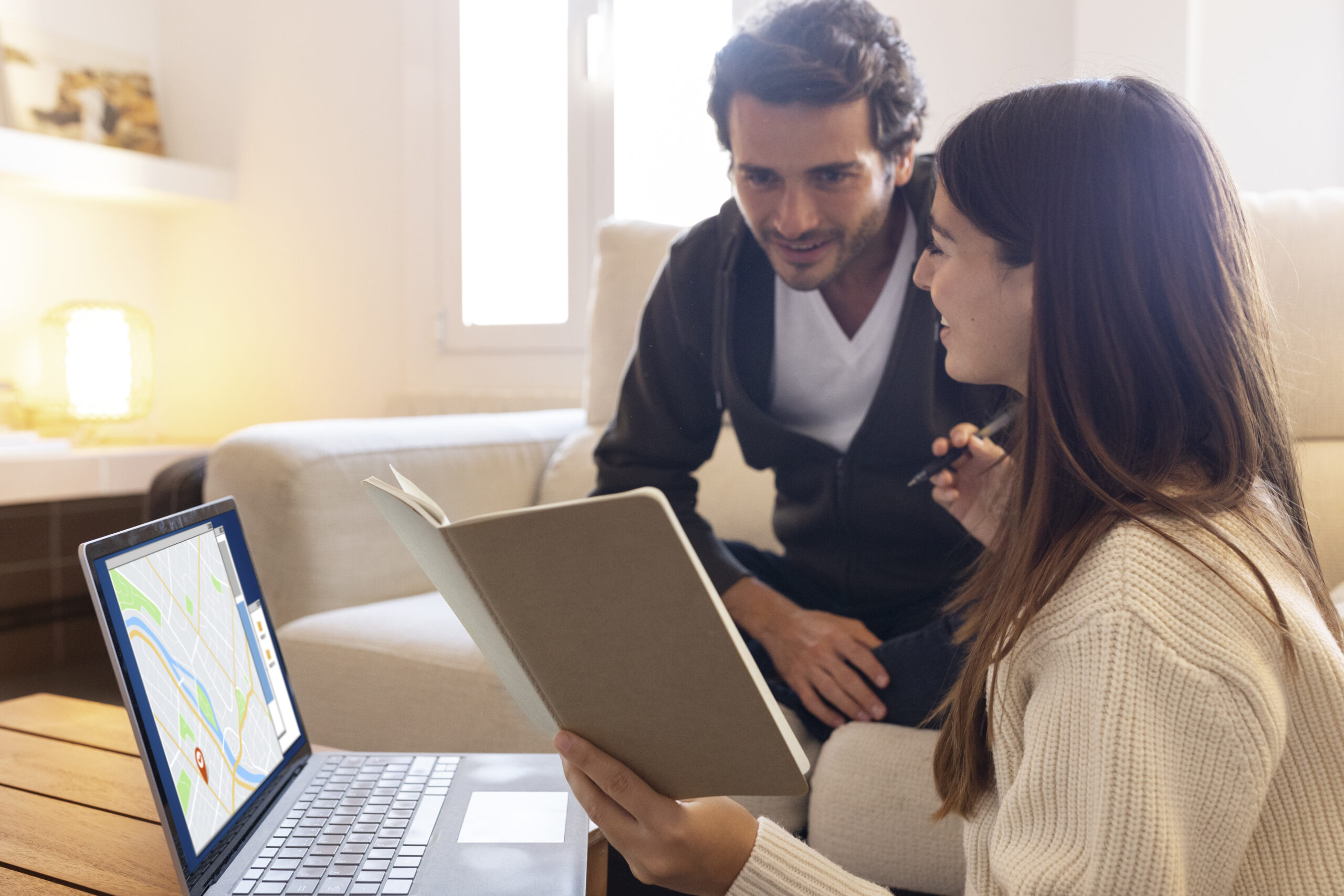 close-up-people-working-from-home